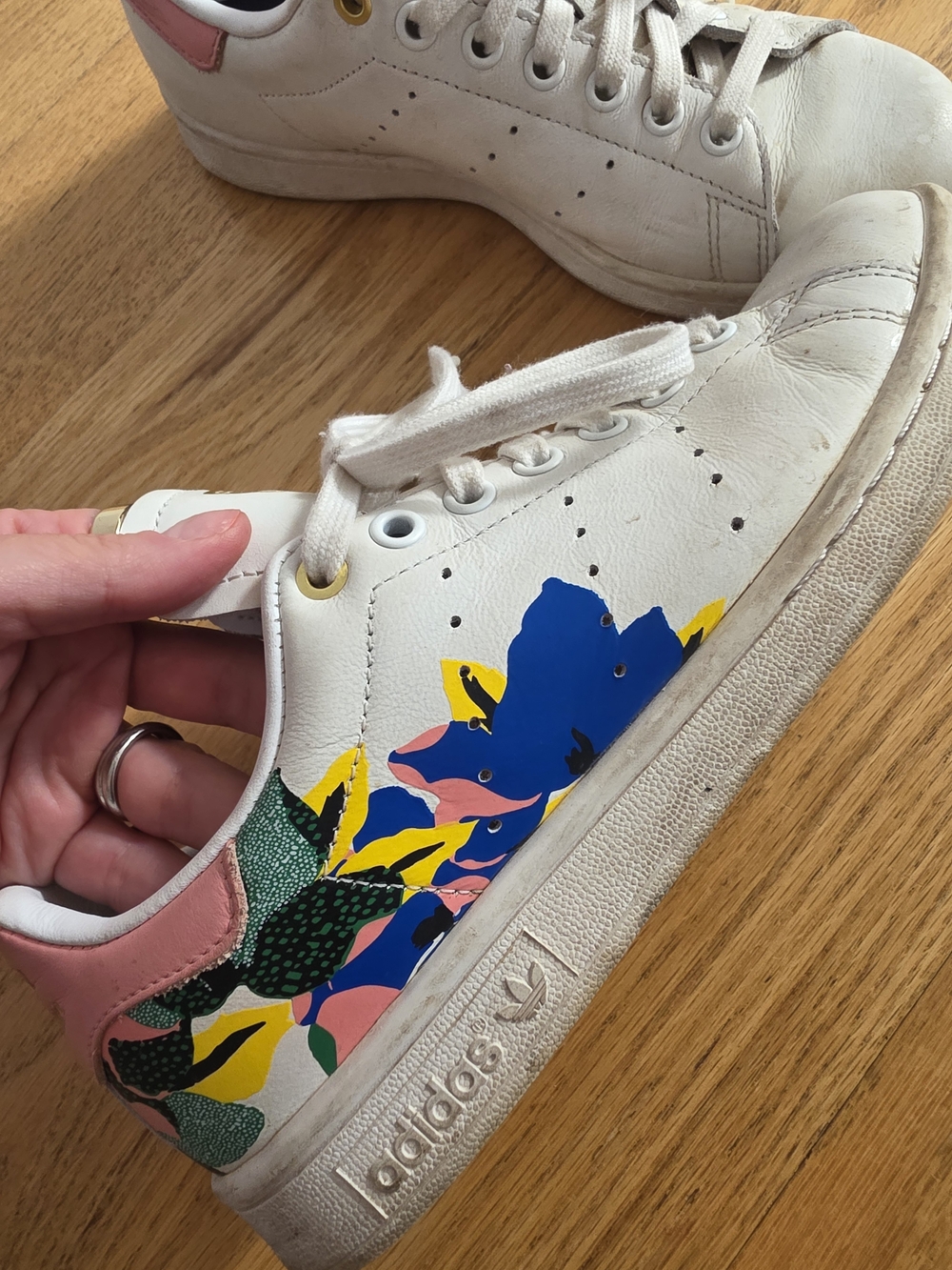 adidas White Sneakers with Pink Heel and Multicolor Side Art - Picture 4 of 7